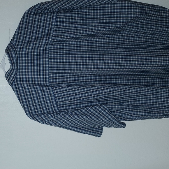 Weekends only mens short sleeve - Picture 3 of 3